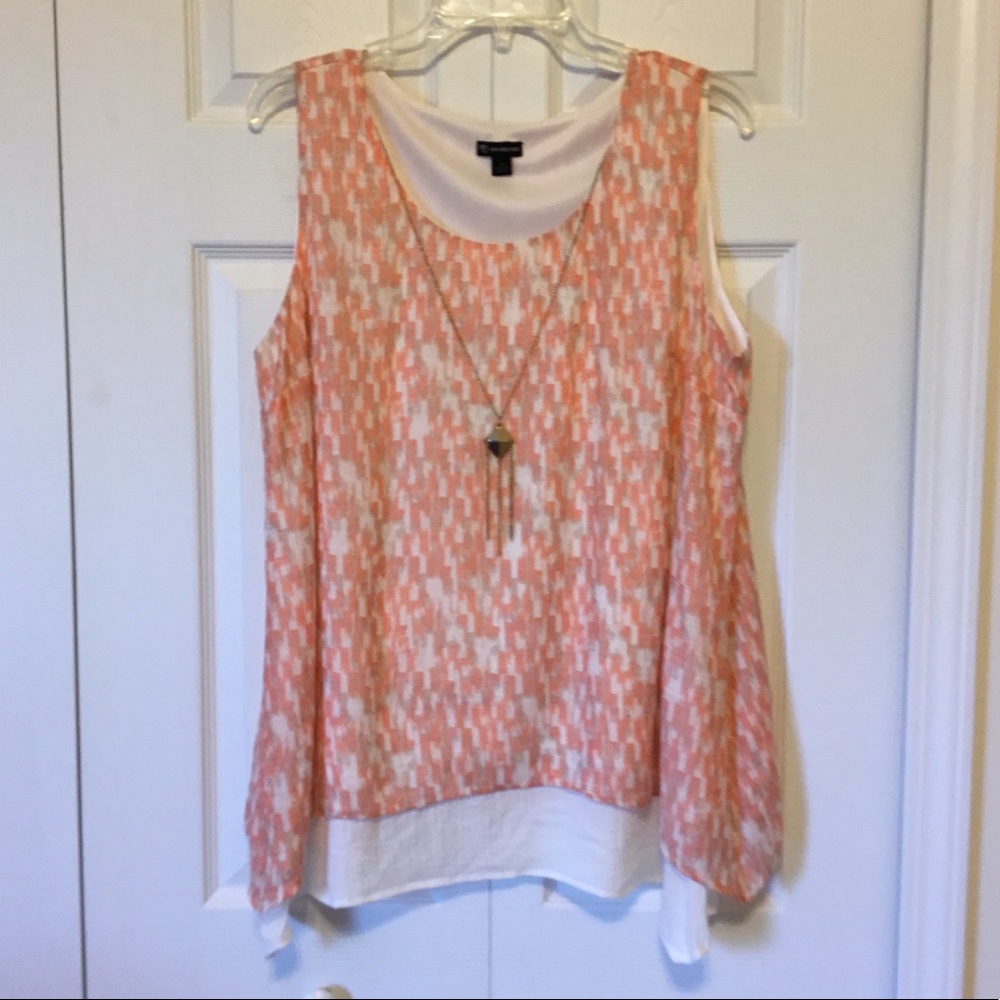 Coral & Cream Tank with Necklace XL